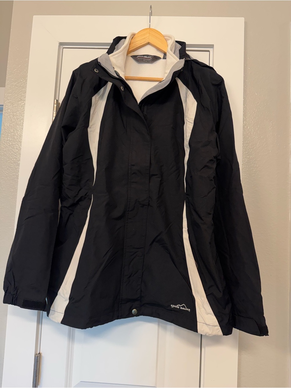 Eddie Bauer Black Jacket with White Panels - Women's Ski Shell